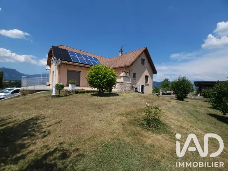 Maison 7 pièces 165 m² · à Monestier-du-Percy · 165 m² · 350 000 €