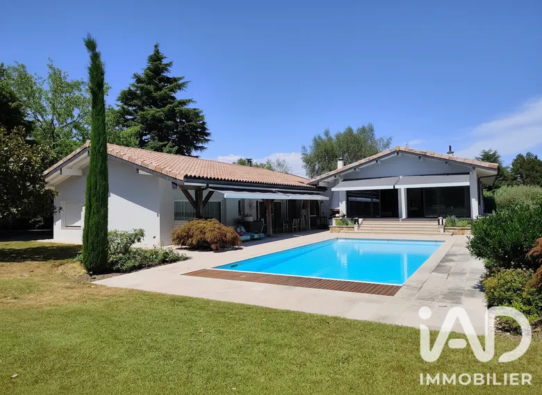 Maison 8 pièces 255 m² · à Allinges · 255 m² · 2 200 000 €