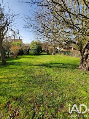 Terrain à bâtir à Fontenay-Trésigny (77610)