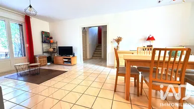Maison à Saint-Étienne (42000)