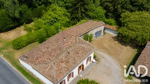 Maison de campagne à Montguyon (17270)