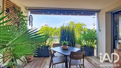 Appartement à Bordeaux (33300)