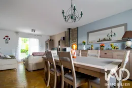 Maison traditionnelle à Maule (78580)