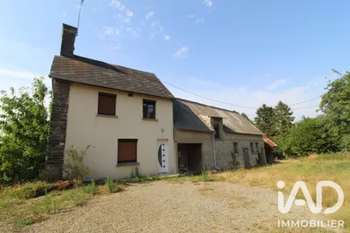 Maison de campagne à Grandparigny (50600)