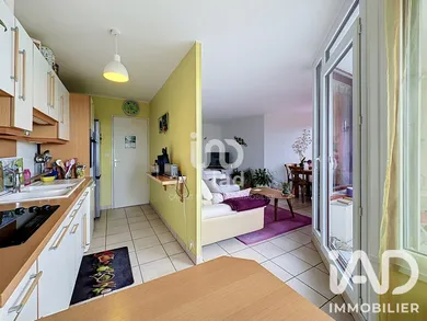 Apartment in Le Mée-sur-Seine (77350)
