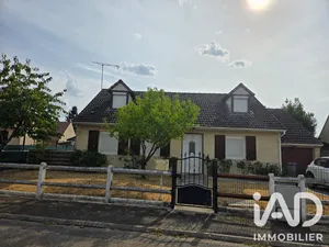 Maison traditionnelle à Châtenay-sur-Seine (77126)