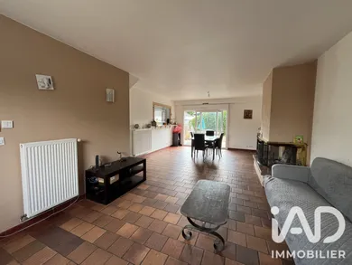 Maison traditionnelle à Châtenay-sur-Seine (77126)