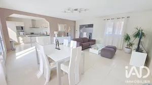 Maison à Pontault-Combault (77340)
