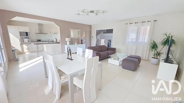 Maison 6 pièces 138 m² · à Pontault-Combault · 138 m² · 440 000 €