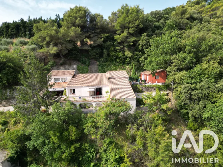 Maison 7 pièces 199 m² · à Saint-Laurent-du-Var · 199 m² · 529 000 €