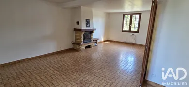 Maison traditionnelle à Saint-Péravy-la-Colombe (45310)