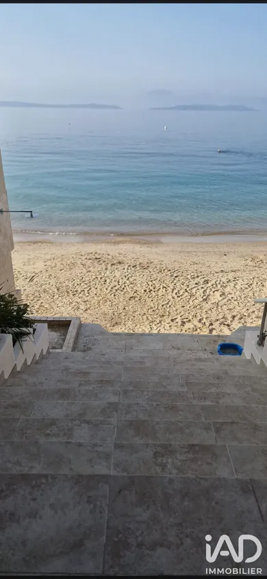 Apartment in Le Lavandou (83980)