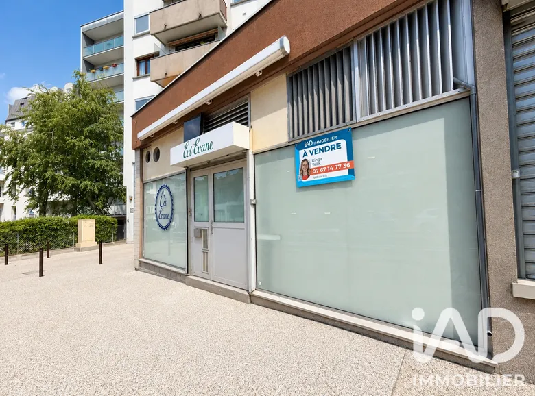 Local commercial 100 m² · au Kremlin-Bicêtre · 100 m² · 530 000 €