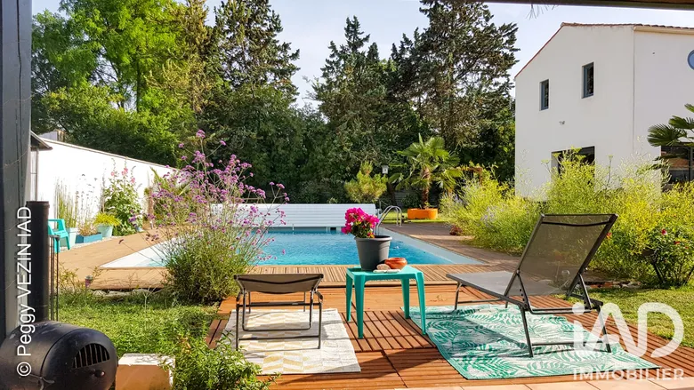 Maison 5 pièces 173 m² · à Sainte-Soulle · 173 m² · 599 000 €
