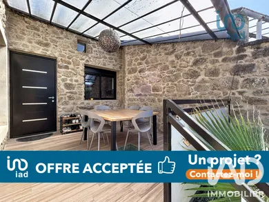 Village house in Lupé (42520)