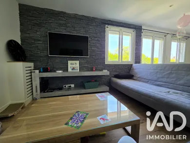 Apartment in La Ferté-Alais (91590)