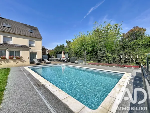 Maison à Villeneuve-Saint-Denis (77174) photo 2