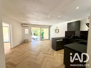 Appartement à Villeneuve-Loubet (06270)