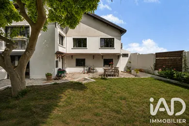 House in Noisy-le-Grand (93160)