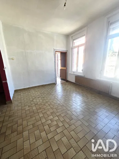 Maison de village à Saint-Aubert (59188)