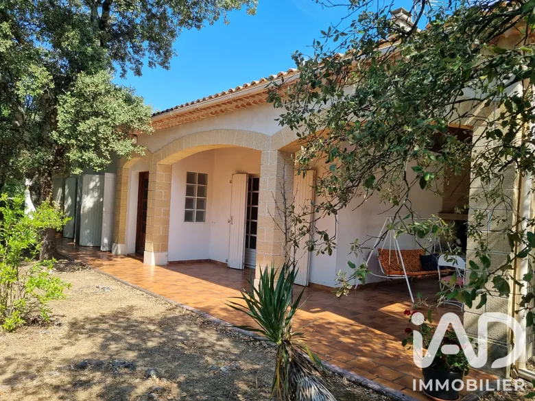 Maison 5 pièces 100 m² · à L'Isle-sur-la-Sorgue · 100 m² · 350 000 €