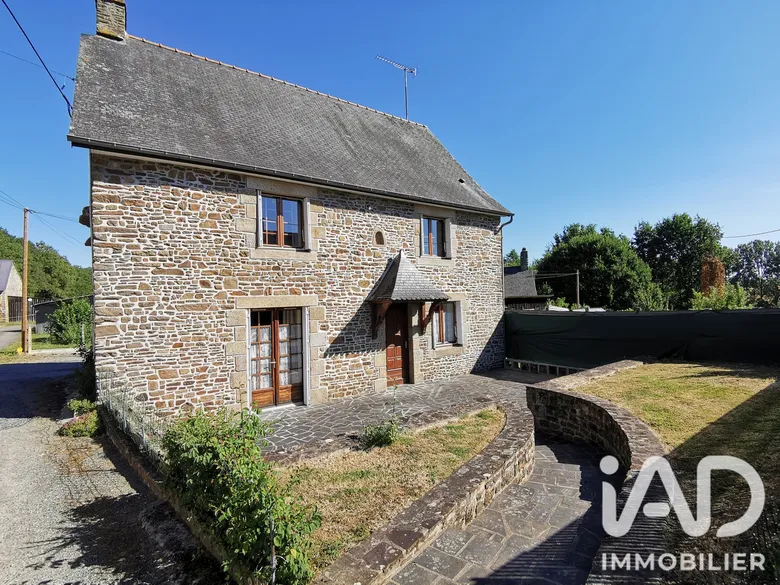 Maison 5 pièces 100 m² · à Les Portes du Coglais · 100 m² · 139 000 €