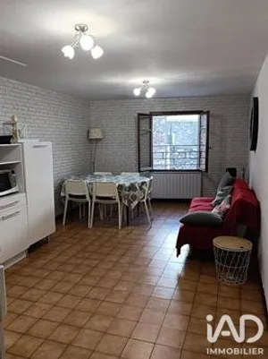 Village house in Tuchan (11350)