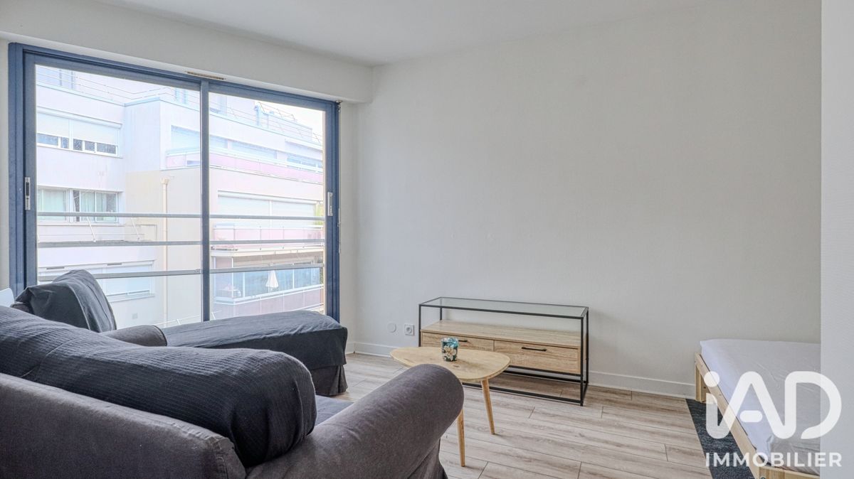 Appartement 1 pièce de 27 m² à Savigny-sur-Orge (91600)