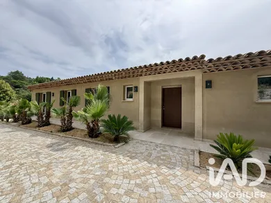Maison traditionnelle à La Garde-Freinet (83680)