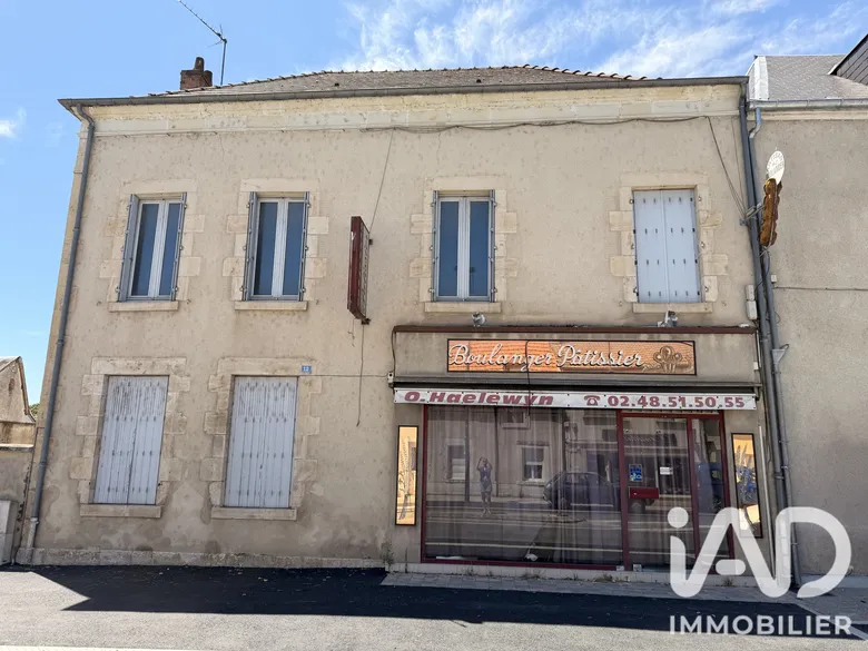 Immeuble 270 m² · à Vignoux-sur-Barangeon · 270 m² · 83 000 €