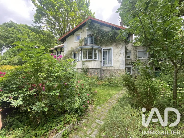 Maison 11 pièces 204 m² · à Neuilly-Plaisance · 203,6 m² · 798 000 €