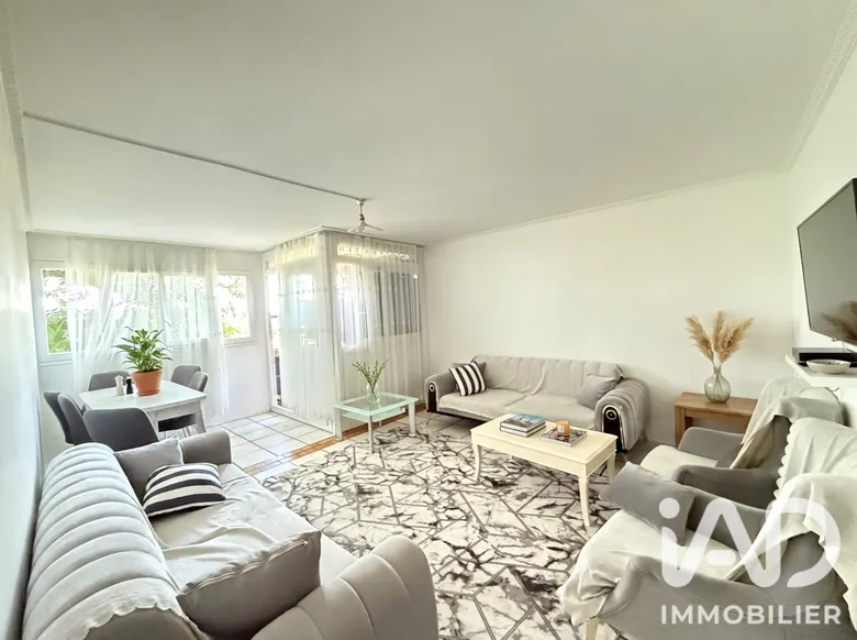 Appartement 5 pièces 89 m² · à Villeneuve-Saint-Georges · 89 m² · 160 000 €