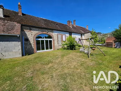 Longere in Saint-Maurice-Thizouaille (89110)
