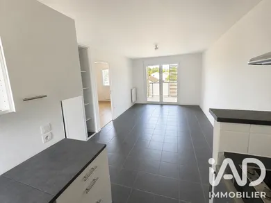 Apartment in Eysines (33320)