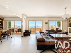 Apartment in Toulon (83000)