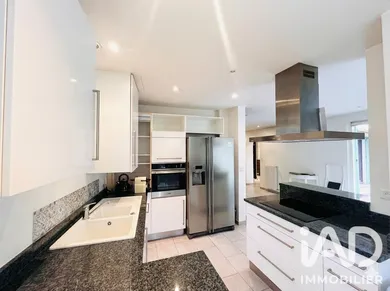 Townhouse in Villeneuve-Loubet (06270)