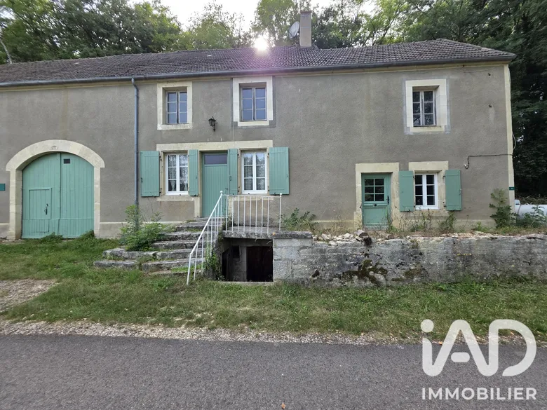 Maison 3 pièces 63 m² · à Chevroches · 63 m² · 57 000 €