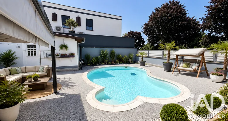 Maison 5 pièces 250 m² · à Brumath · 250 m² · 868 000 €