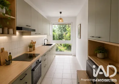 Apartment in Le Chesnay (78150)