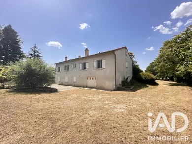 Traditional house in Chaunay (86510)
