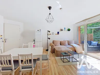 Appartement à Joué-lès-Tours (37300)