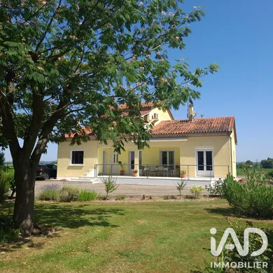 Maison à Saint-Nicolas-de-la-Grave (82210)