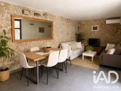 Maison de village à Villes-sur-Auzon (84570)