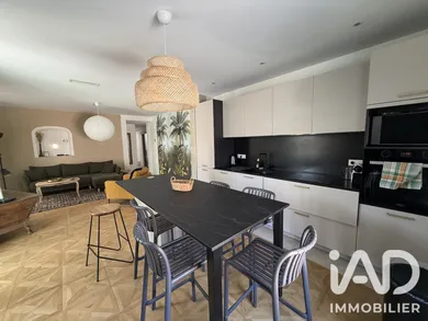 Apartment in Nîmes (30000)