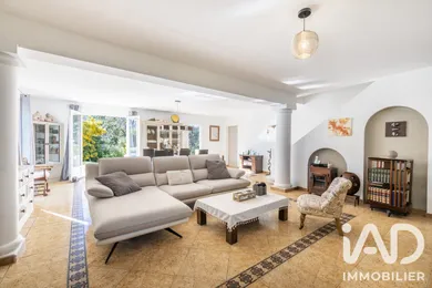 Maison à Roquefort-les-Pins (06330)