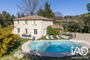 House in Roquefort-les-Pins (06330)