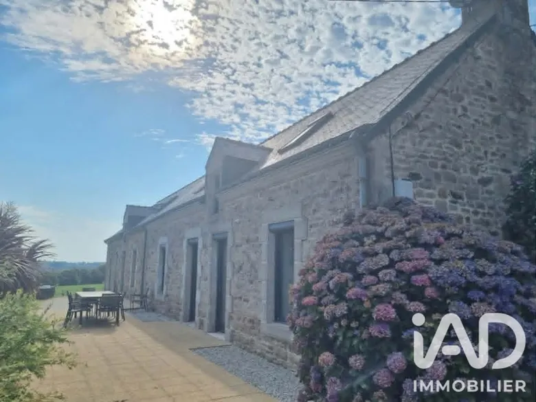 Maison 6 pièces 169 m² · à Ploërdut · 169 m² · 249 500 €