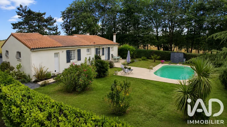 Maison 5 pièces 100 m² · à Chermignac · 100 m² · 310 000 €