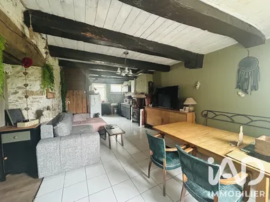 Maison de village à Champagnat (71480)