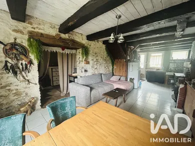 Maison de village à Champagnat (71480)
